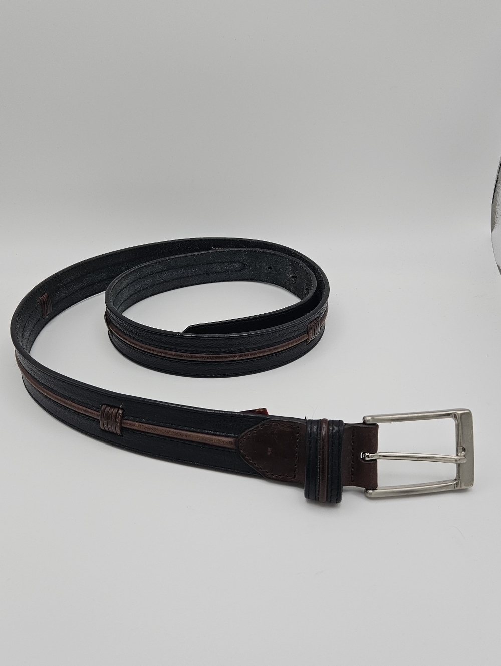Cole Haan black leather belt with brown accent piping silver tone buckle size 40